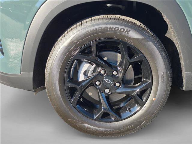 New 2026 Chevrolet Trax LT w/ Midnight Edition FWD image 10