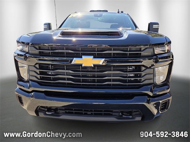 Used 2024 Chevrolet Silverado 2500 Custom w/ Custom Value Package image 9