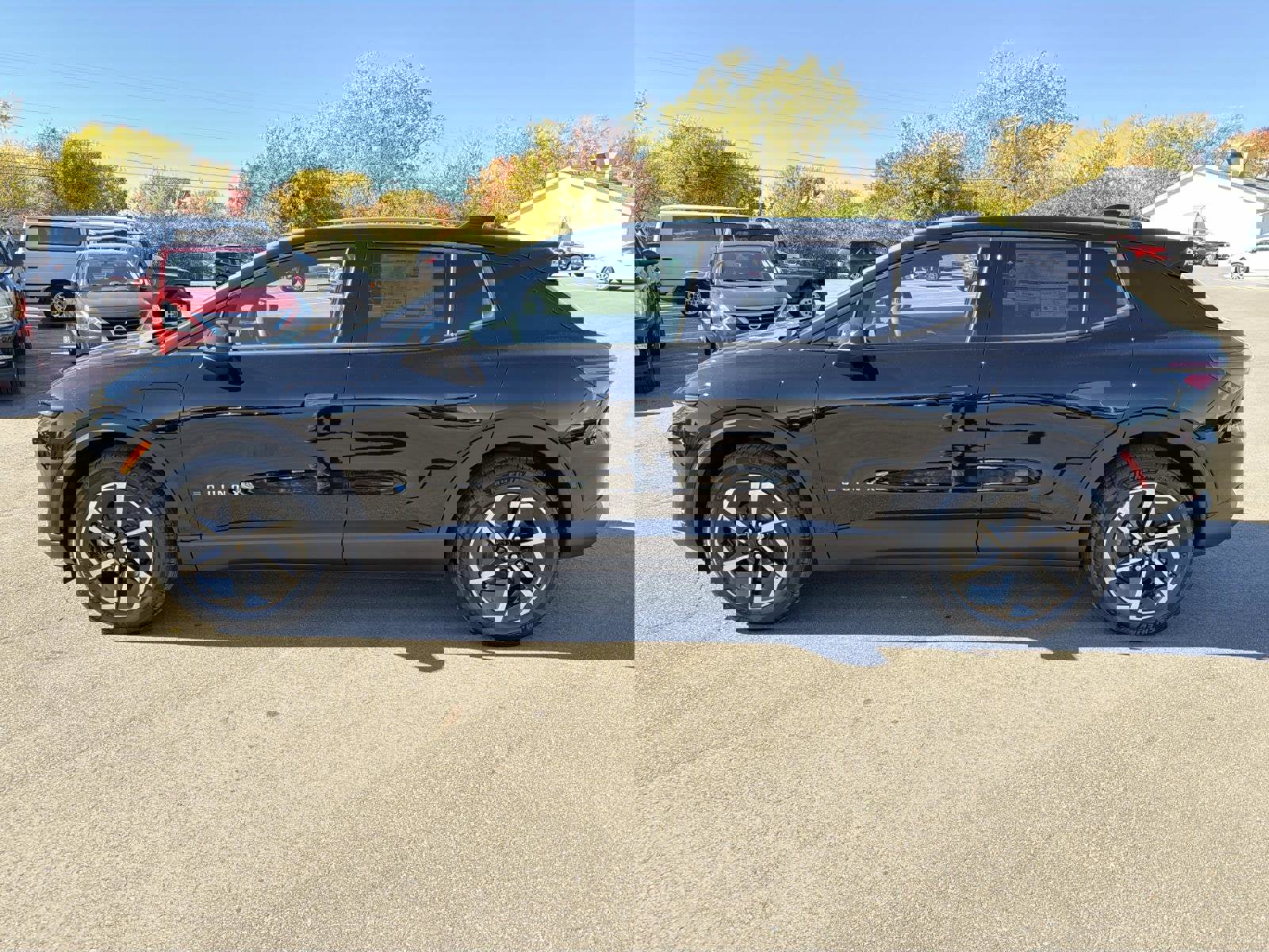 New 2026 Chevrolet Equinox EV LT image 11