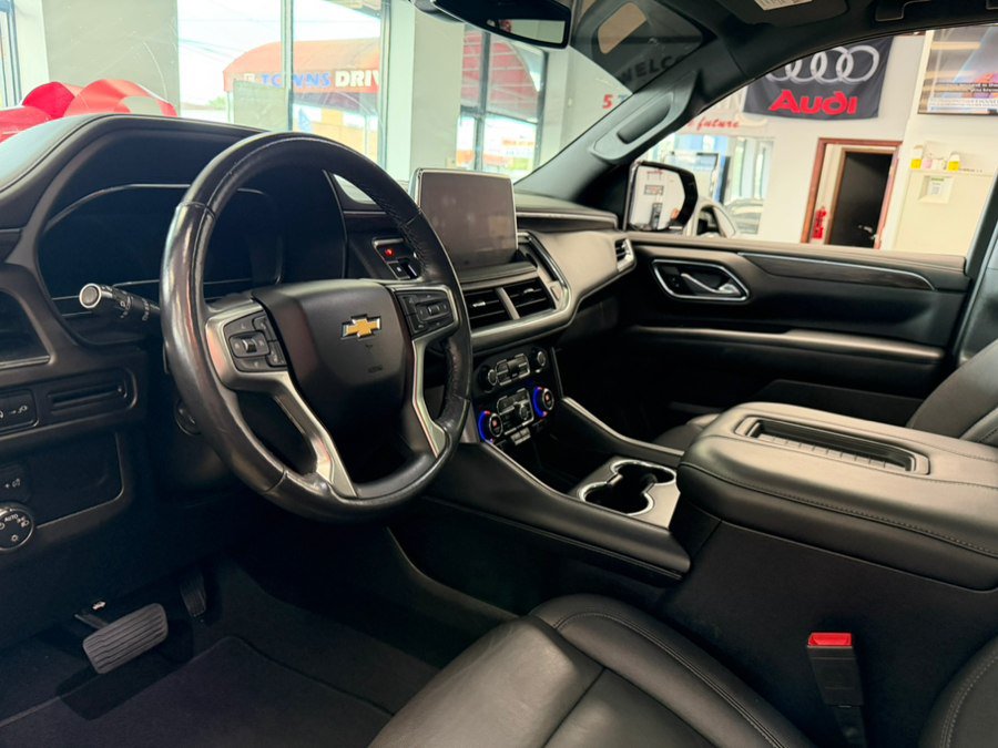 Used 2022 Chevrolet Suburban LT w/ LT Signature Plus Package AWD/4WD image 33