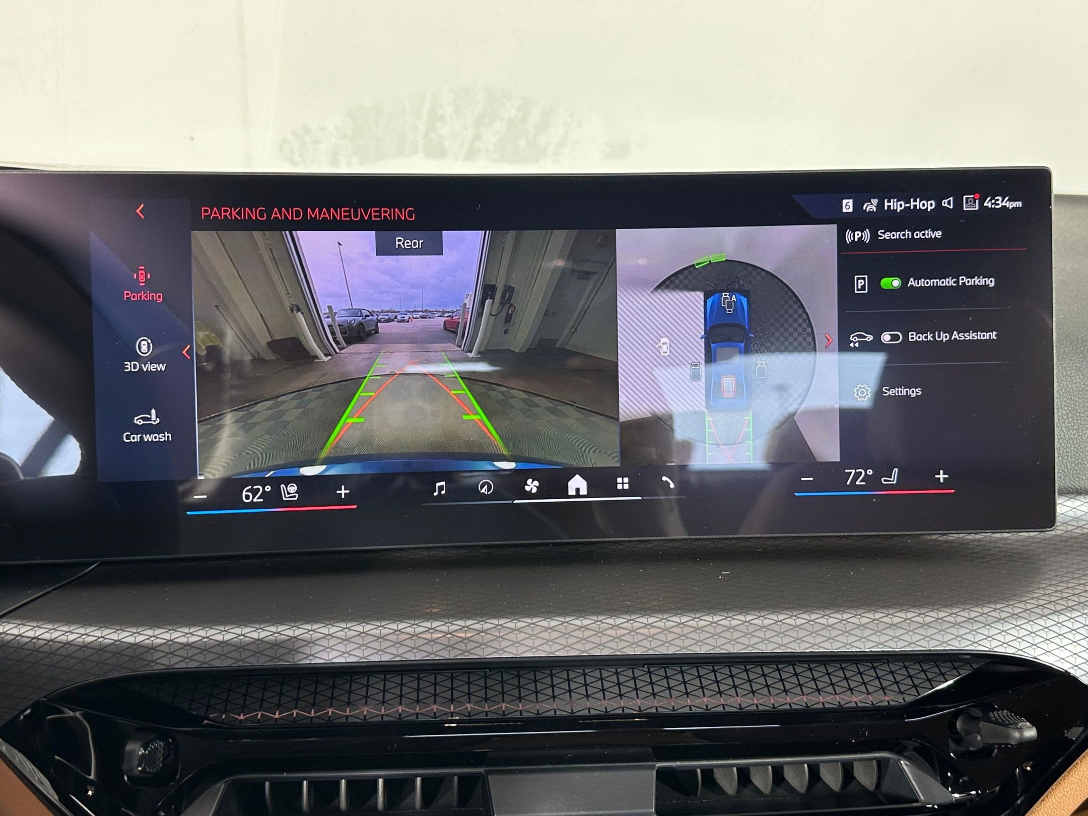 Used 2026 BMW 330i Sedan w/ M Sport Package image 23