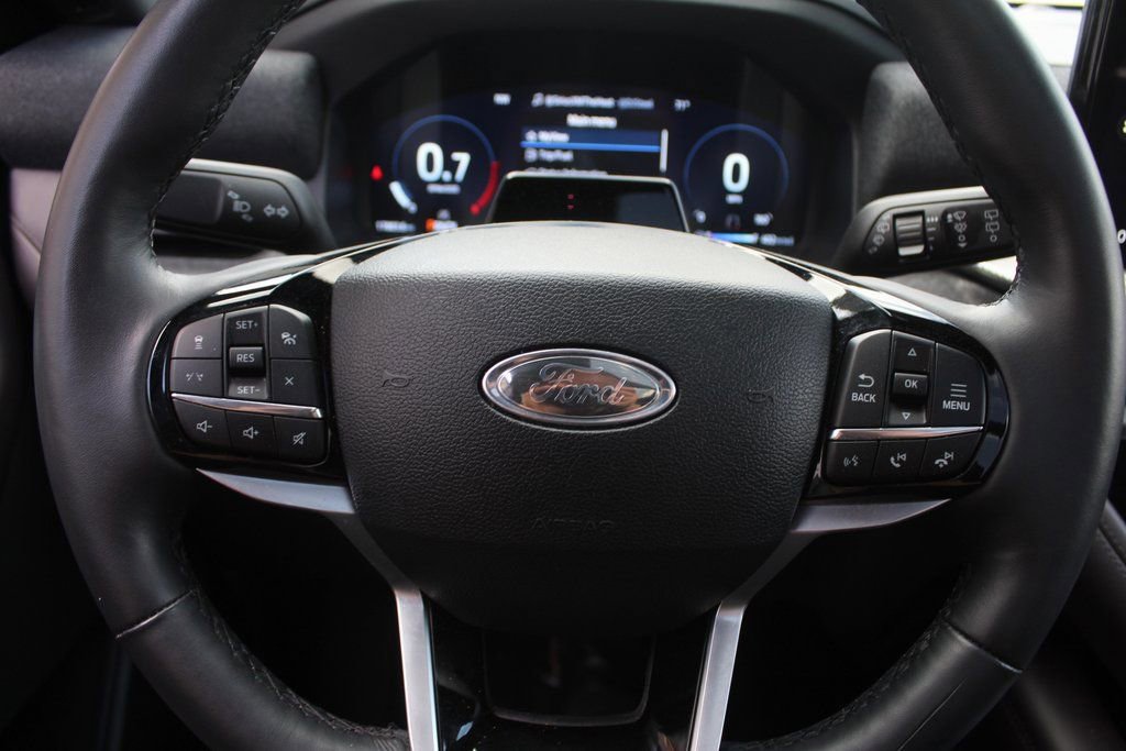 Used 2025 Ford Explorer Platinum w/ LUX Leather Package image 38