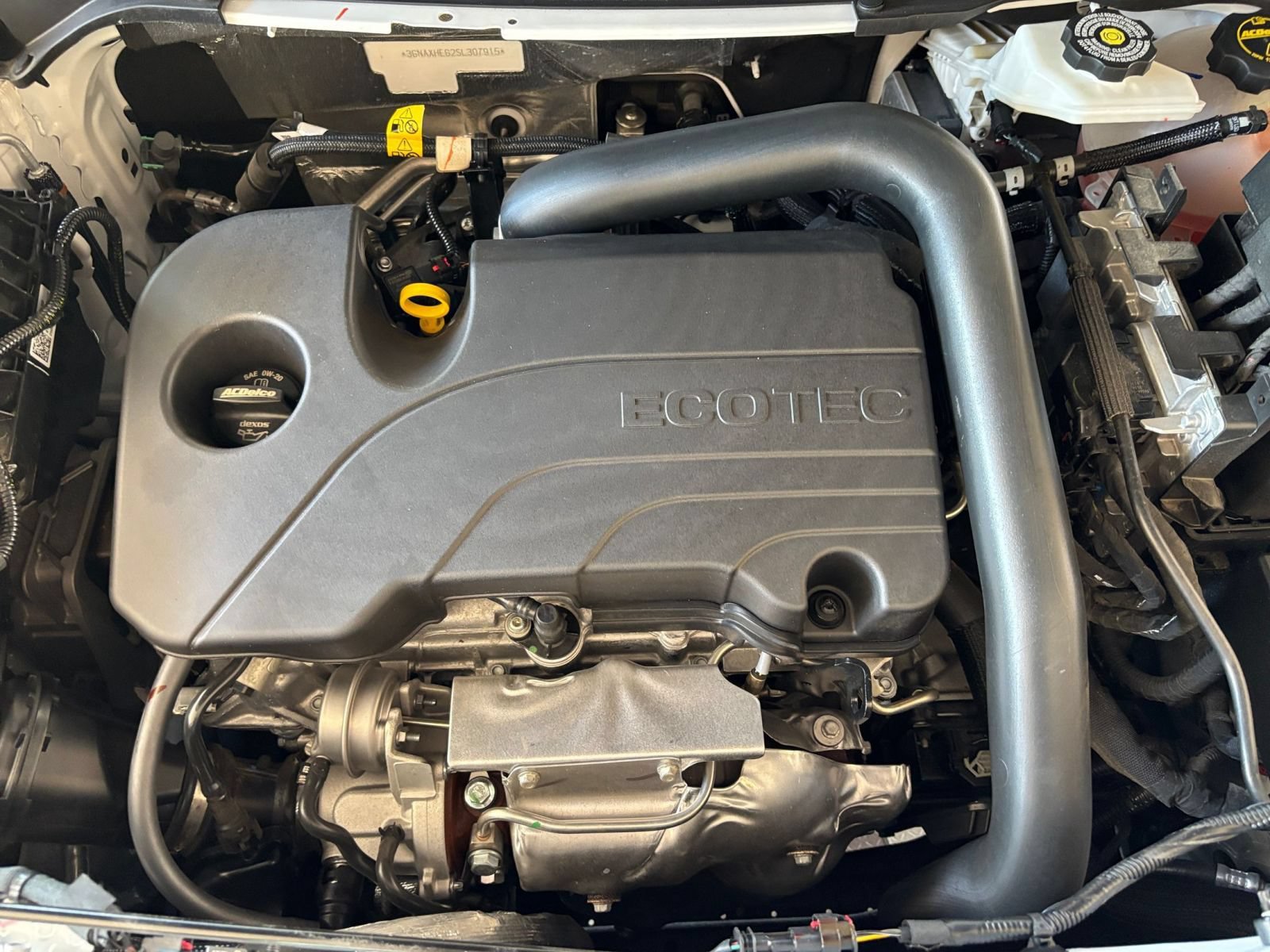 Used 2025 Chevrolet Equinox LT FWD image 34