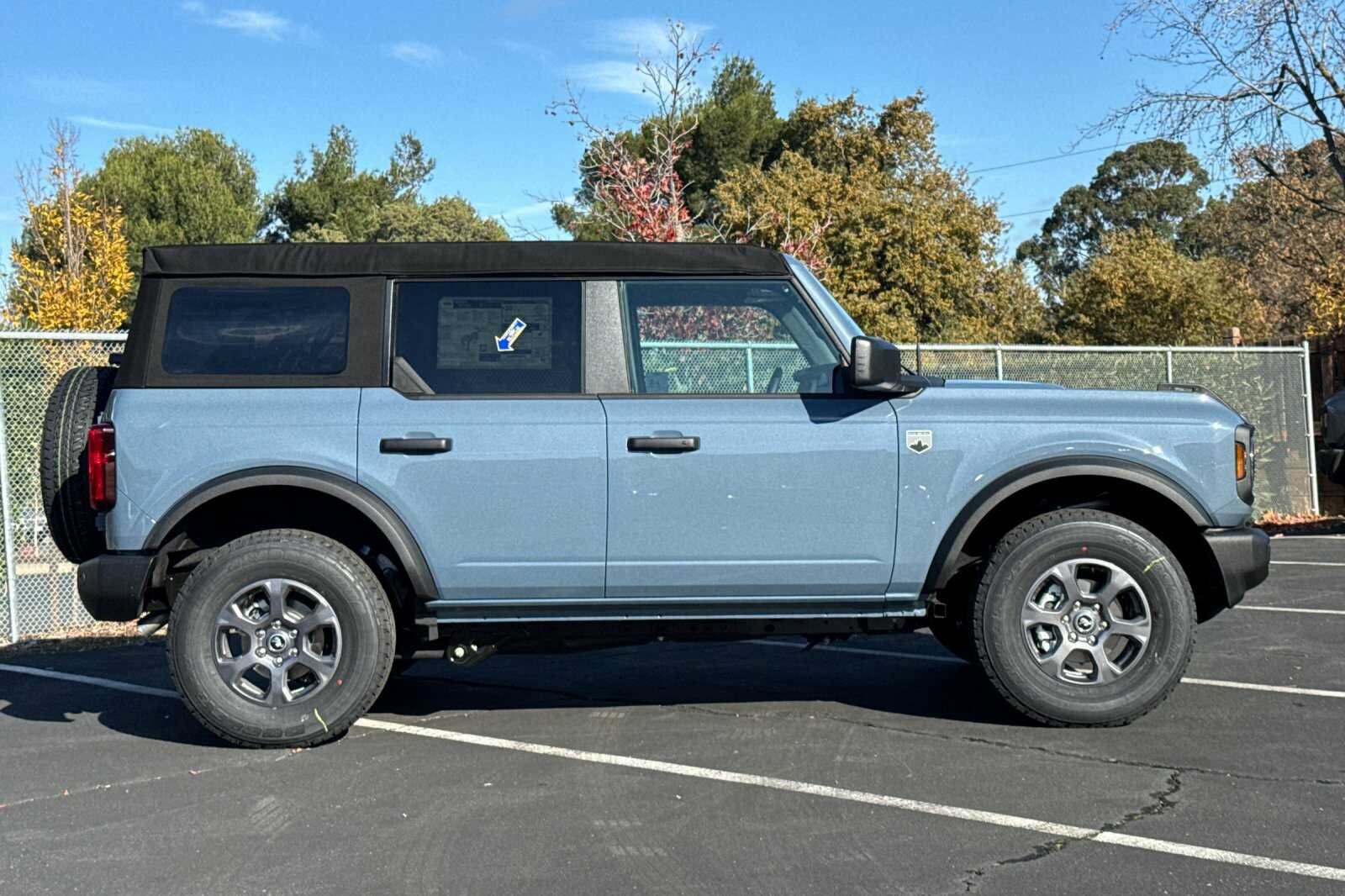 New 2025 Ford Bronco Big Bend AWD/4WD image 3