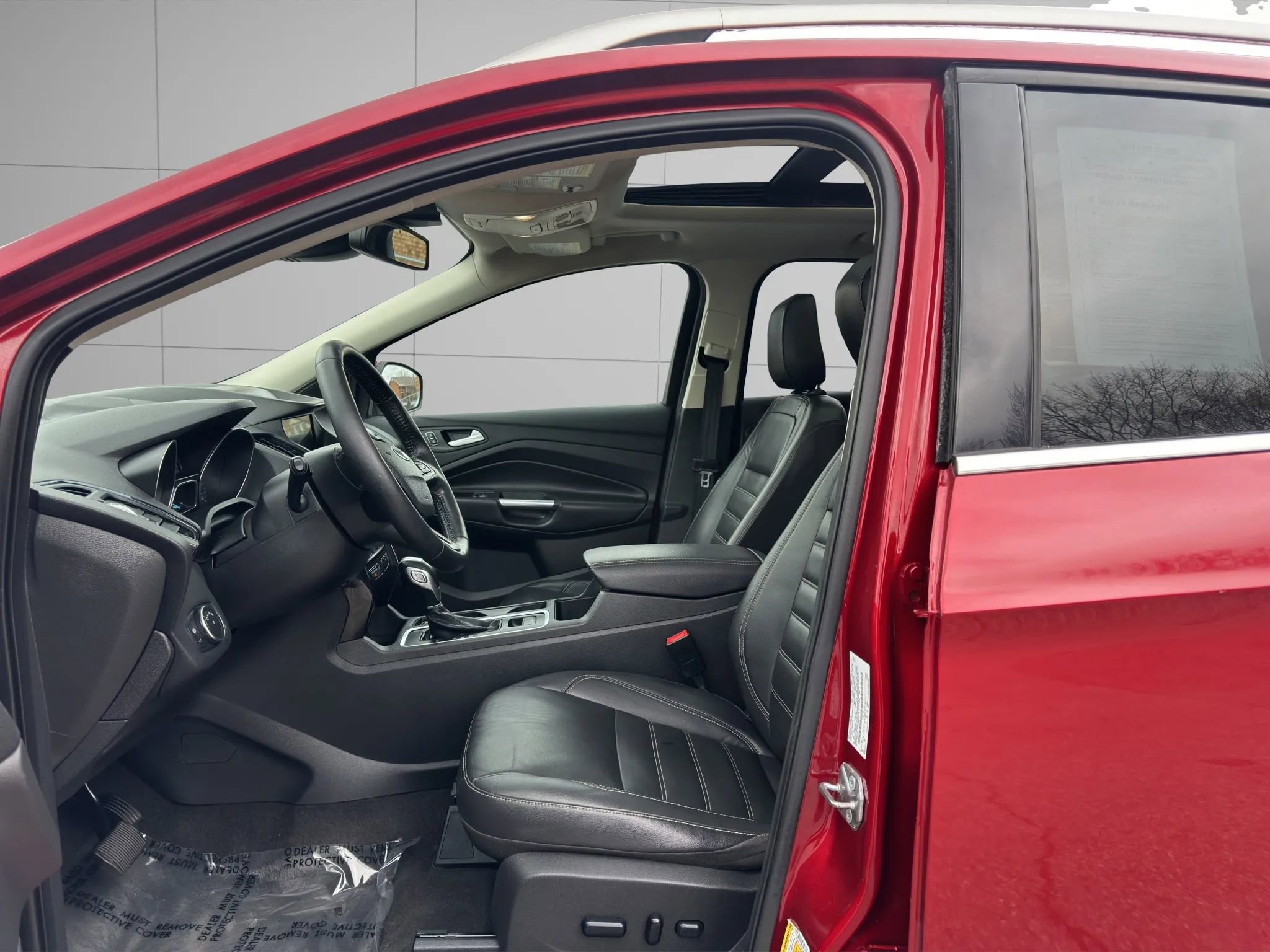 Used 2019 Ford Escape Titanium AWD/4WD image 11