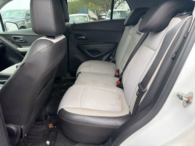 Used 2020 Chevrolet Trax LT w/ Driver Confidence Package image 16
