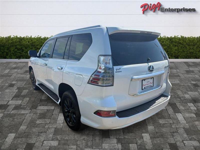 Used 2022 Lexus GX 460 Premium image 2
