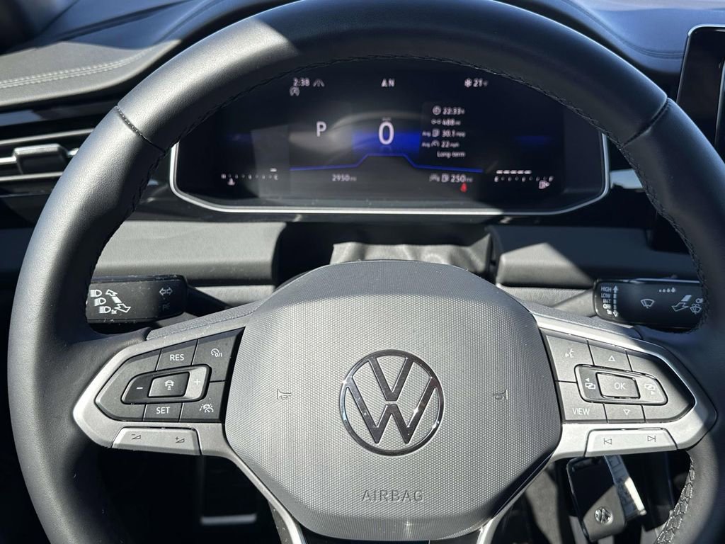 Used 2025 Volkswagen Jetta Sport image 20