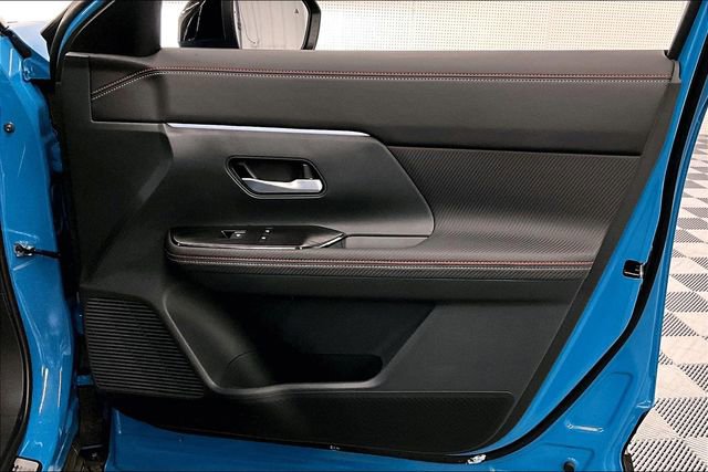 New 2025 Nissan Kicks SR w/ Illumination Package image 34