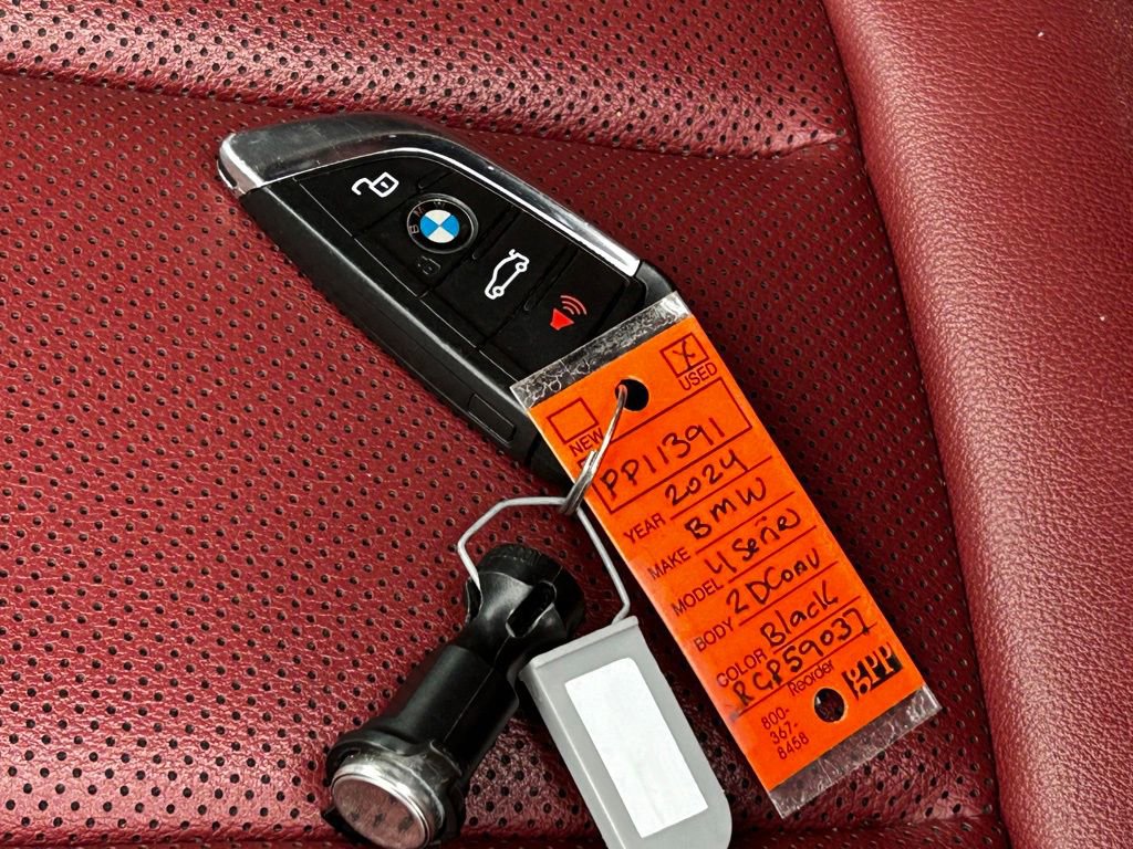 Used 2024 BMW 430i Convertible image 41