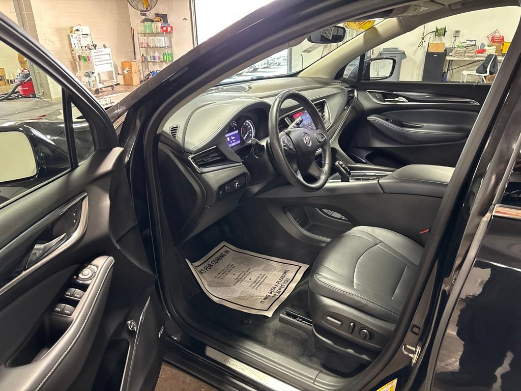 Used 2021 Buick Enclave Essence w/ Sound and Sites Package AWD/4WD image 16