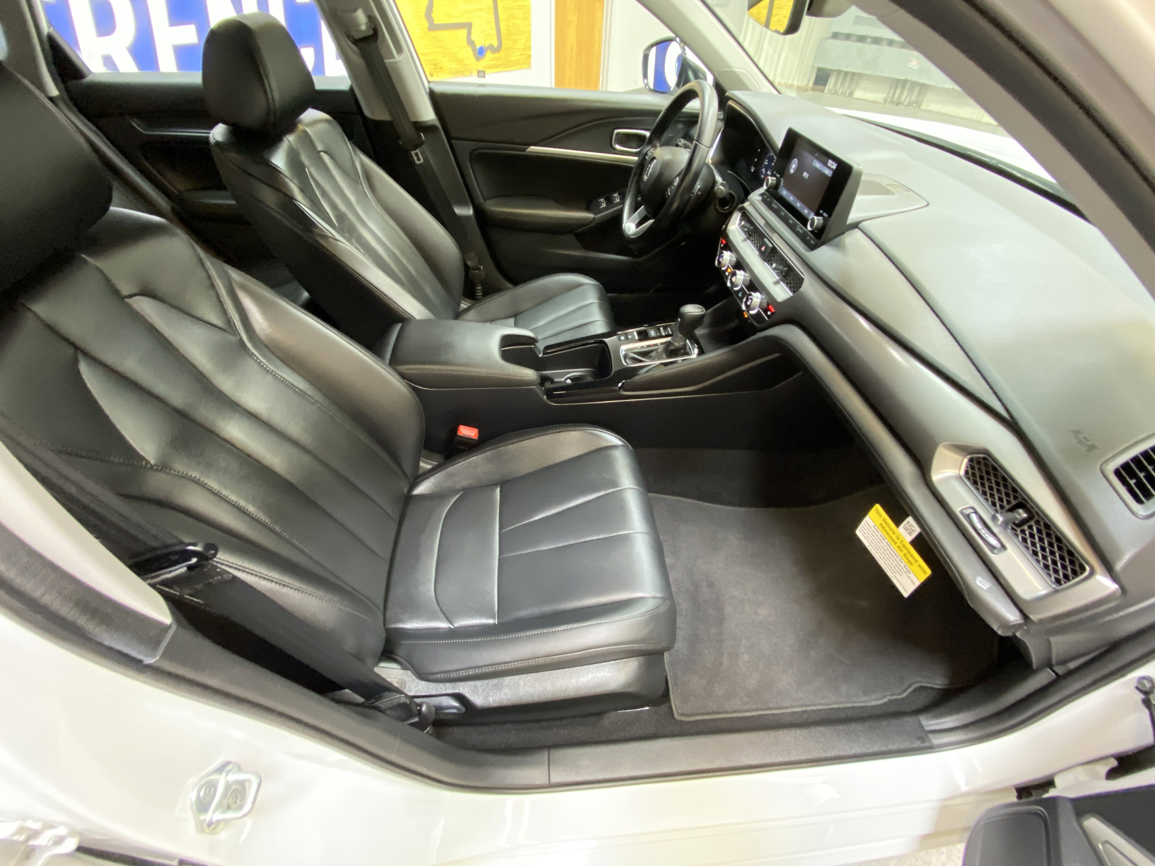 Used 2025 Acura Integra Base image 26