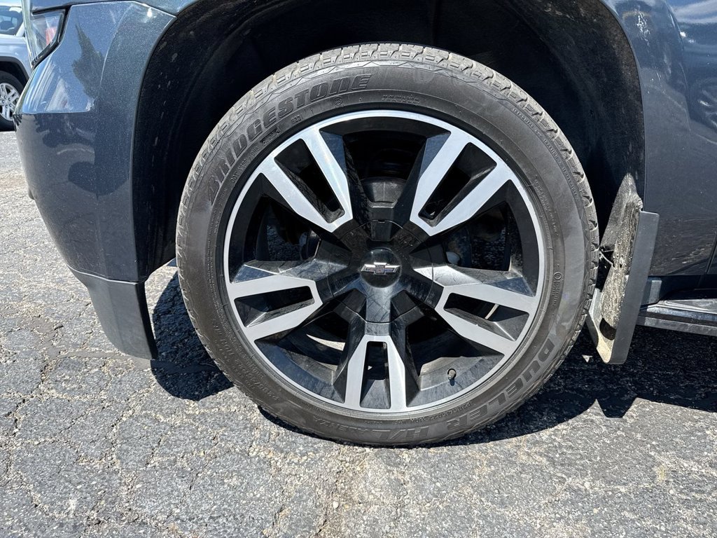 Used 2020 Chevrolet Suburban Premier AWD/4WD image 10