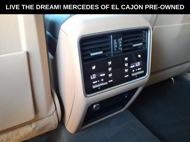 Used 2022 Porsche Cayenne Platinum Edition AWD/4WD image 20