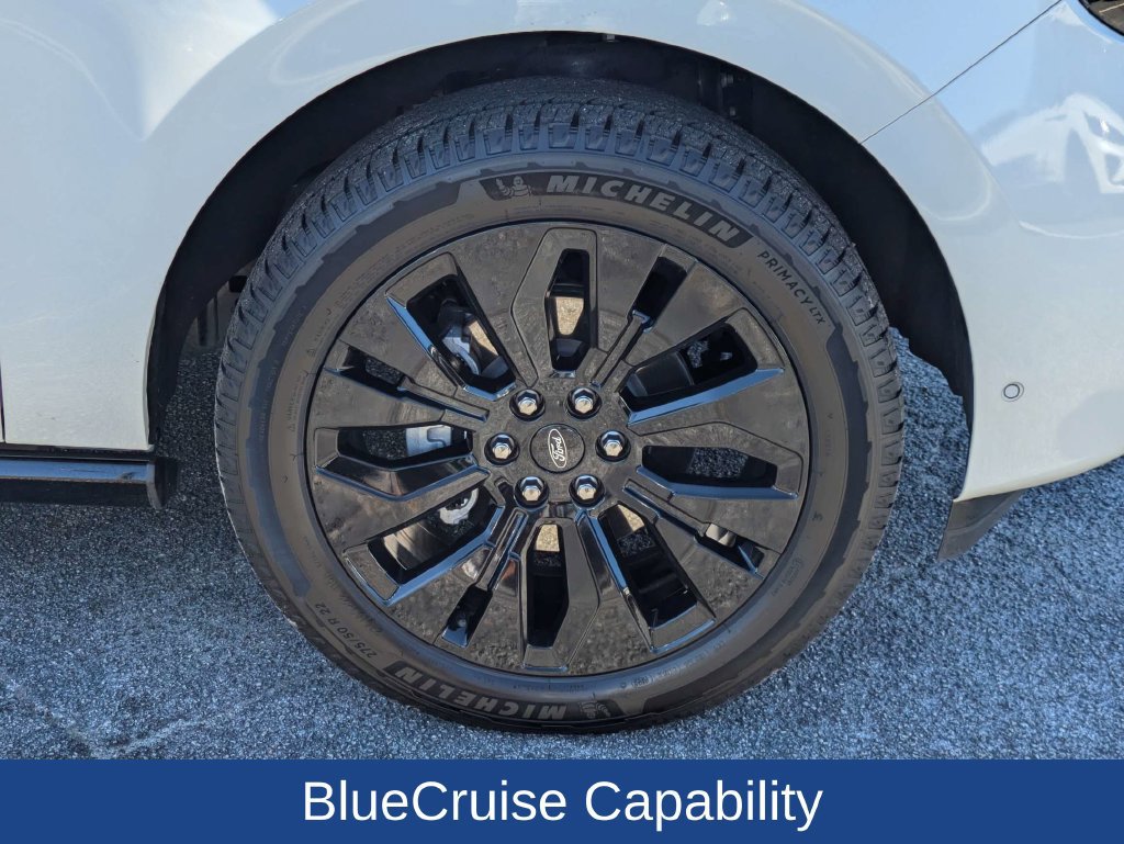 Certified 2025 Ford Expedition Max Platinum w/ Stealth Appearance Package AWD/4WD image 11