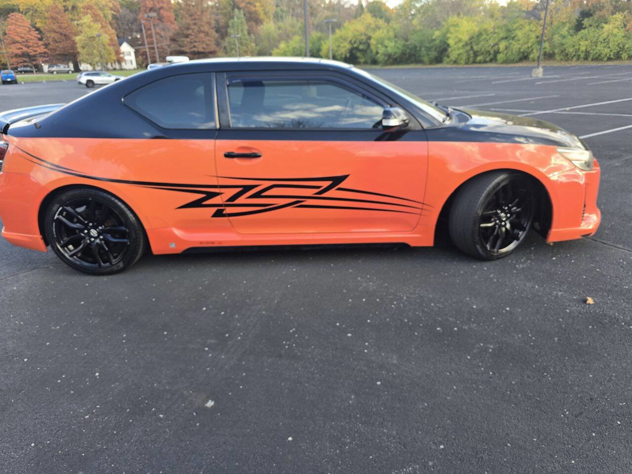 Used 2015 Scion tC image 3
