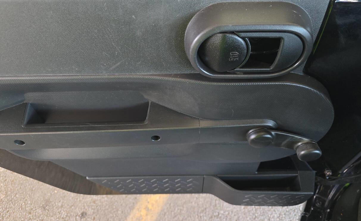 Used 2008 Jeep Wrangler Unlimited X image 9