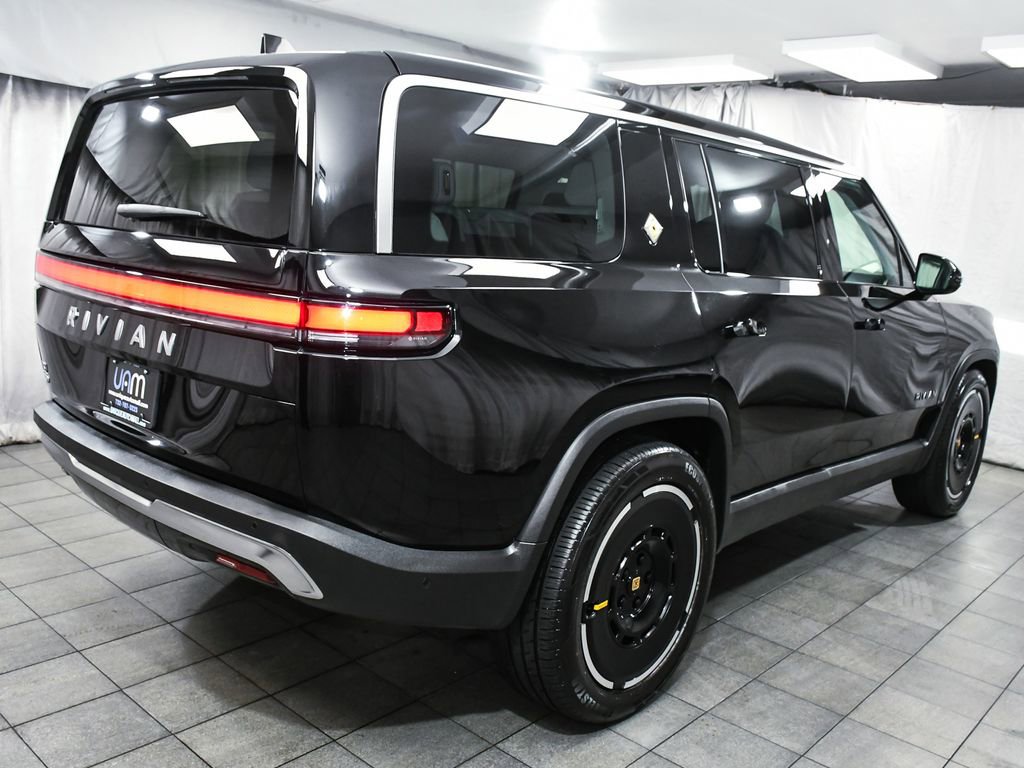 Used 2025 Rivian R1S Adventure image 6