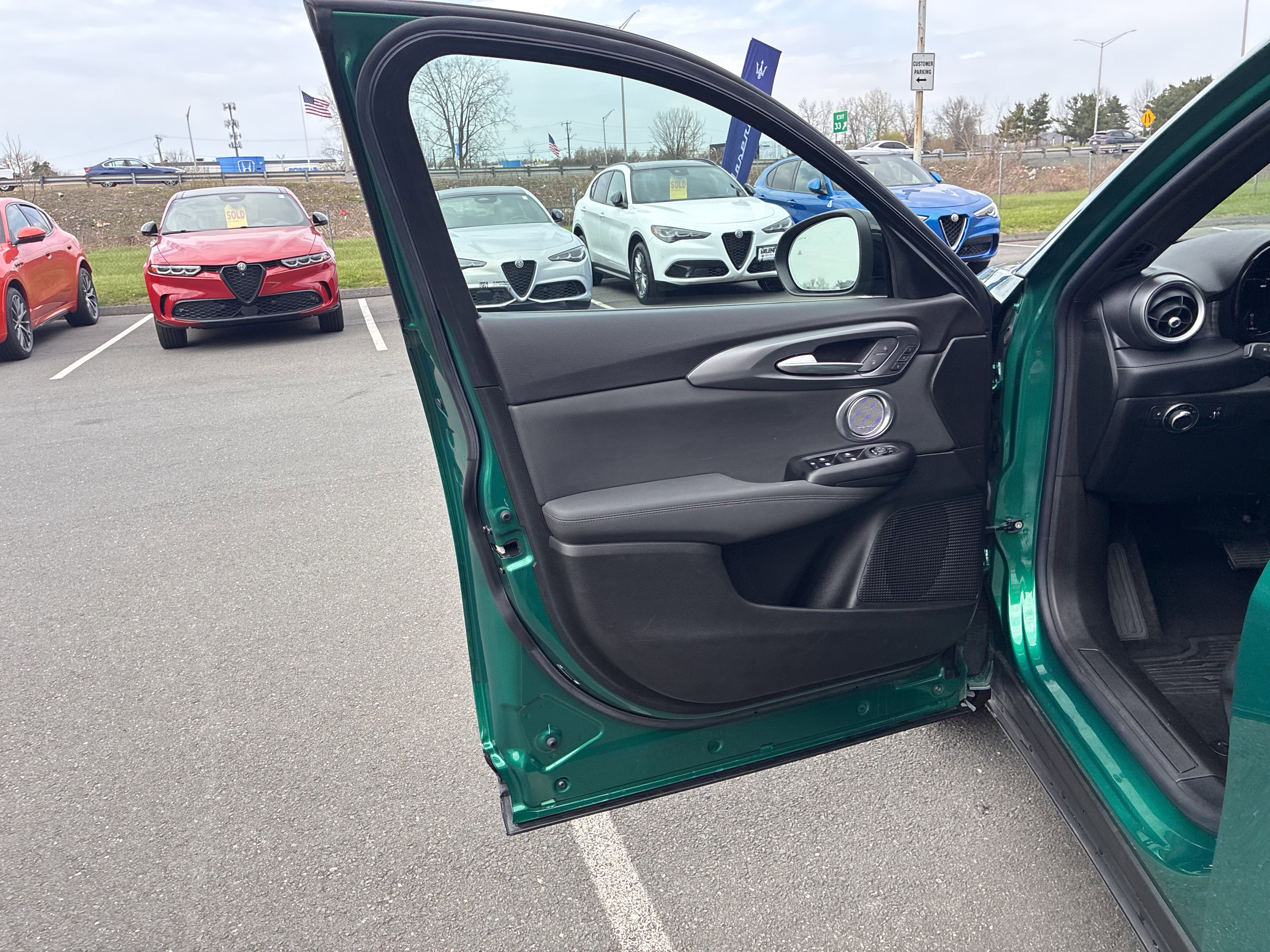 Used 2024 Alfa Romeo Tonale Ti image 14