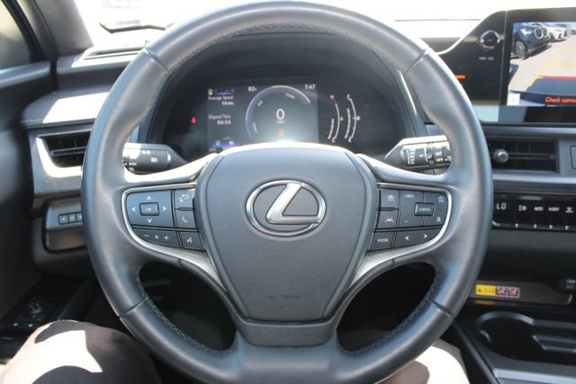 Certified 2025 Lexus UX 300h FWD image 16