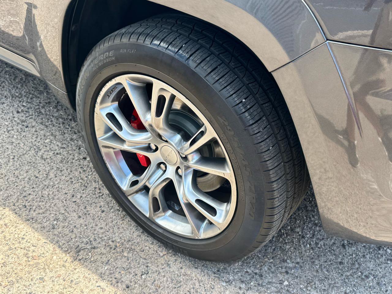 Used 2018 Jeep Grand Cherokee SRT AWD/4WD image 11