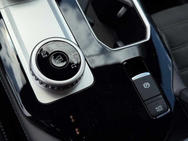 New 2026 Mitsubishi Outlander LE FWD image 28