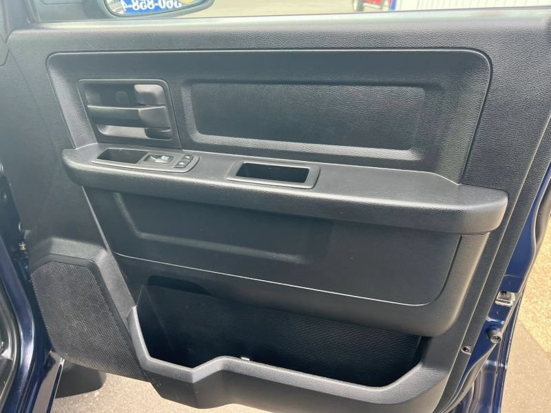 Used 2014 RAM 1500 ST w/ SXT Appearance Group AWD/4WD image 8