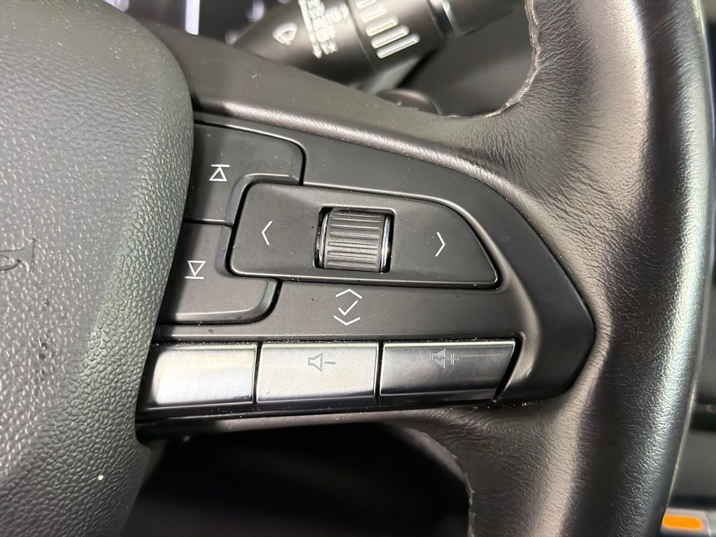 Used 2023 Cadillac XT4 Premium Luxury image 26