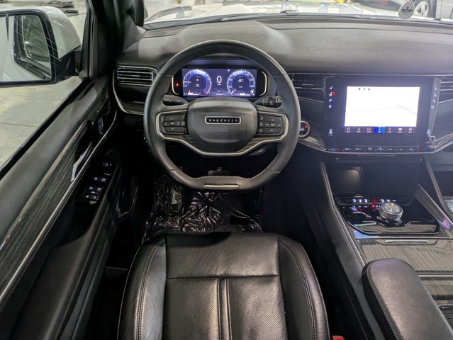 Used 2022 Jeep Wagoneer Series II AWD/4WD image 17