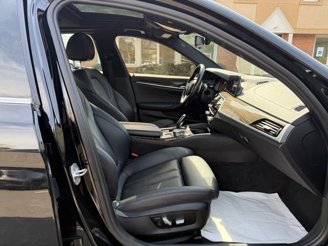 Used 2018 BMW 530i xDrive AWD/4WD image 34