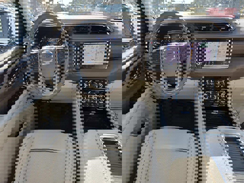 Used 2021 GMC Yukon Denali image 6