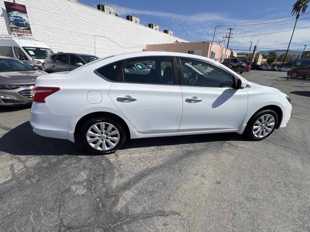 Used 2017 Nissan Sentra S FWD image 6