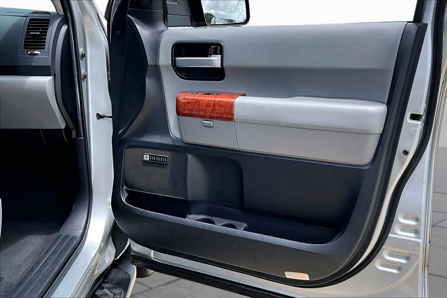 Used 2020 Toyota Sequoia Platinum RWD image 23