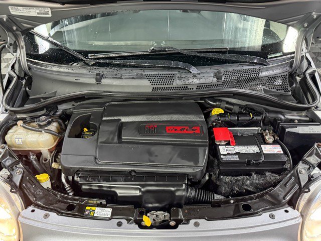 Used 2017 FIAT 500 Lounge image 31