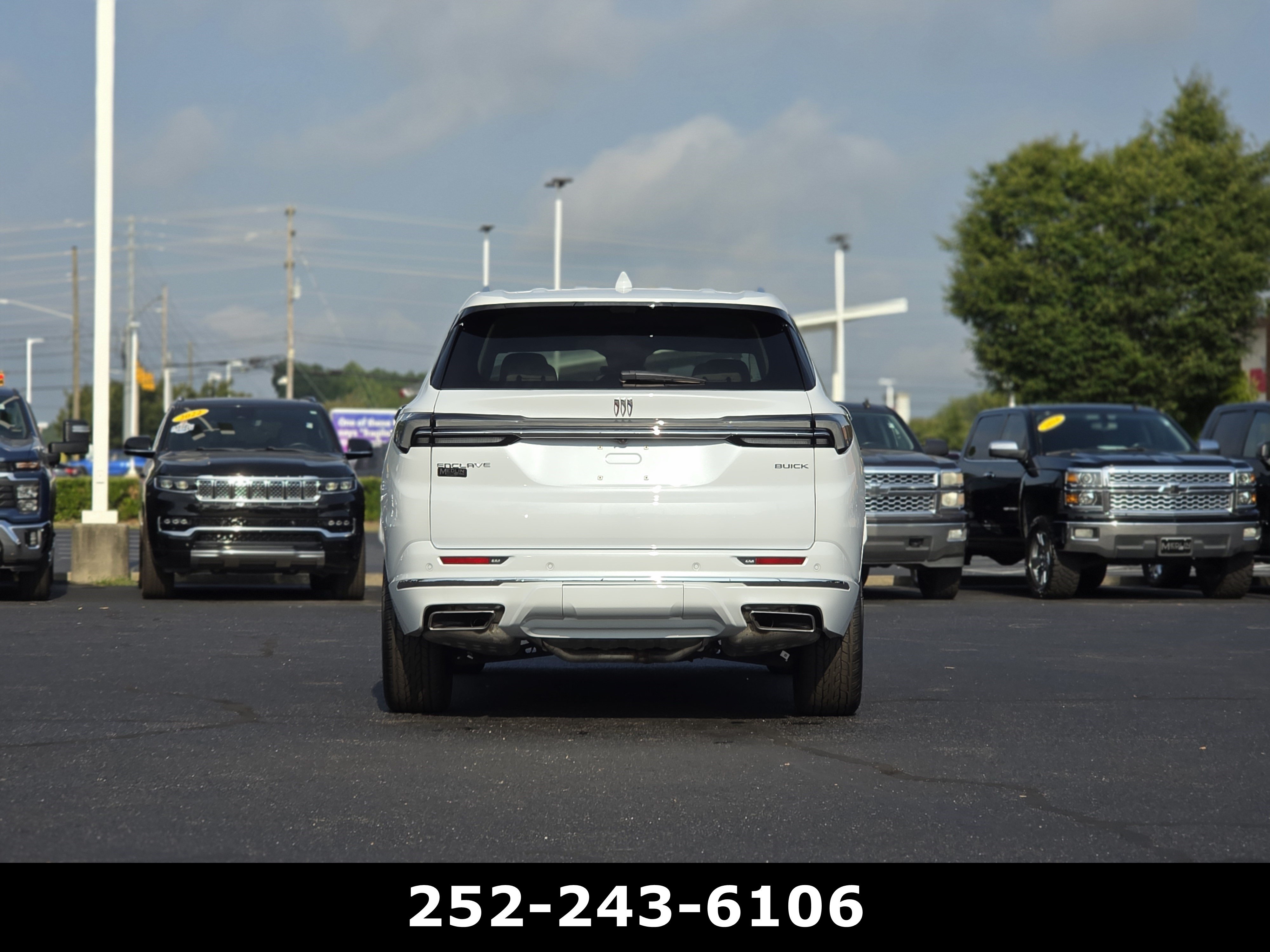 Used 2026 Buick Enclave Avenir w/ Super Cruise Package FWD image 6