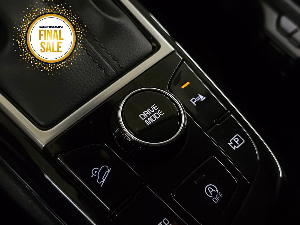 Certified 2025 Kia Sportage EX image 29
