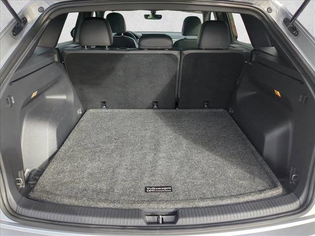 Used 2022 Volkswagen Atlas Cross Sport SE image 6