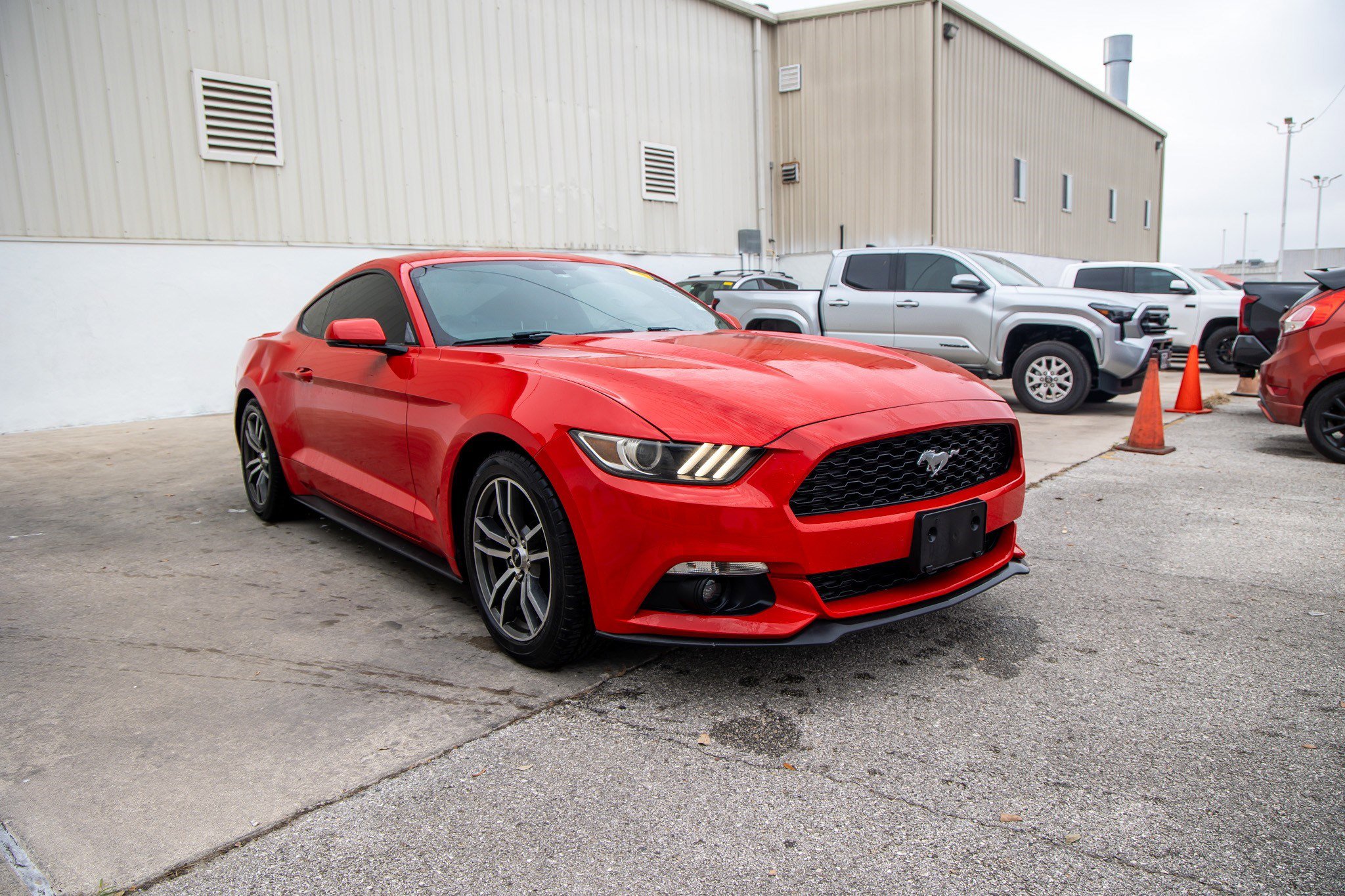 Used 2016 Ford Mustang Premium image 6