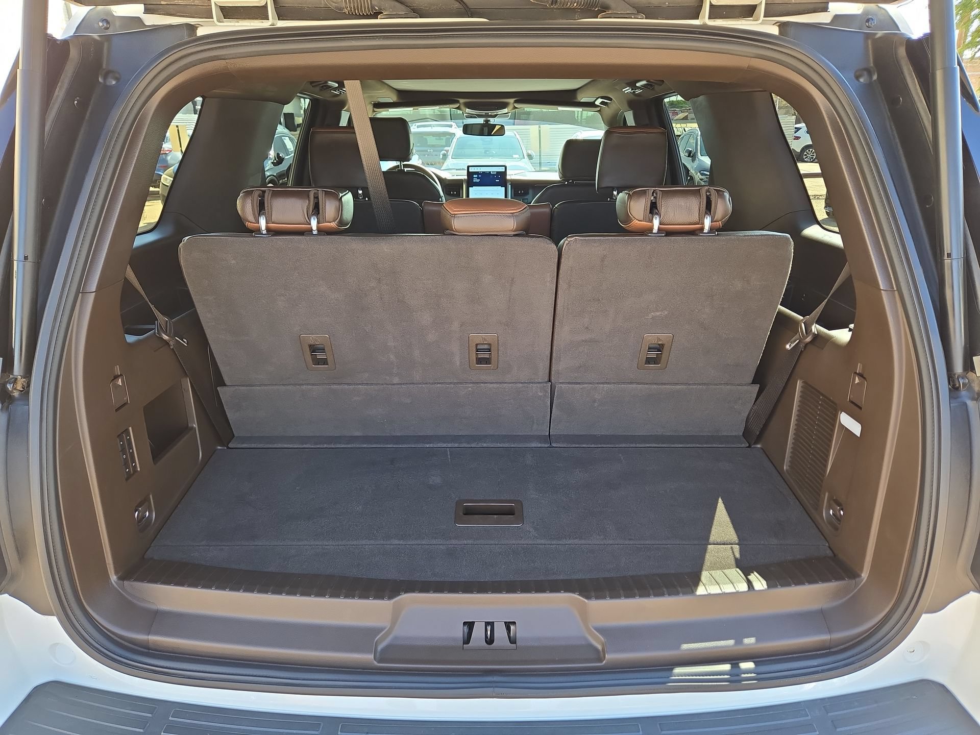 Used 2024 Ford Expedition King Ranch AWD/4WD image 12