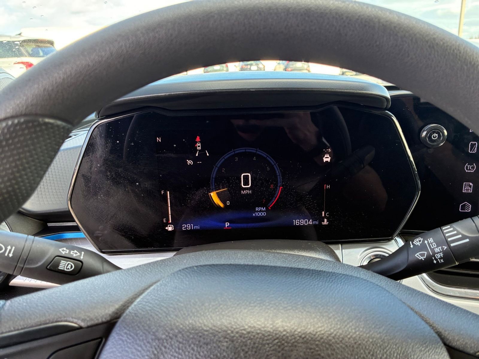 Used 2025 Chevrolet Trax LT image 39