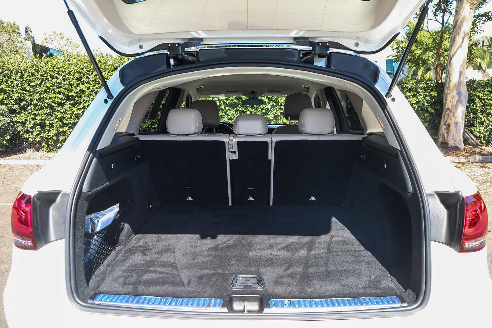 Used 2021 Mercedes-Benz GLC 300 image 24