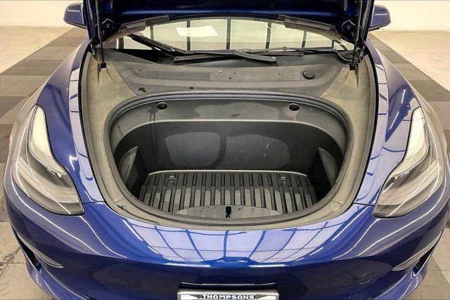 Used 2022 Tesla Model 3 Long Range AWD/4WD image 8