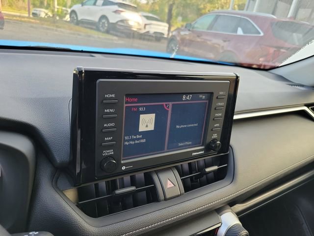 Used 2020 Toyota RAV4 LE w/ All Weather Liner Package image 21