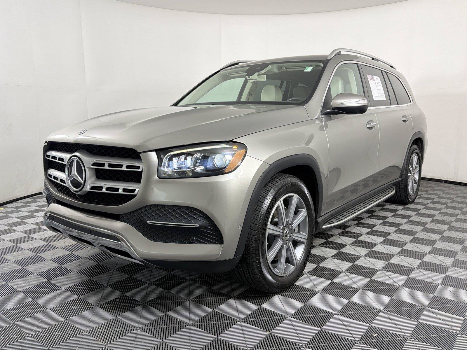 Used 2020 Mercedes-Benz GLS 450 4MATIC image 3