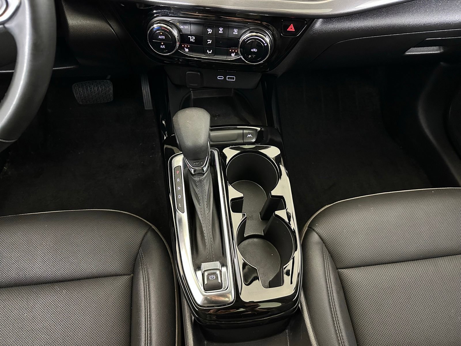Used 2025 Chevrolet Trax ACTIV w/ Sunroof Package FWD image 13