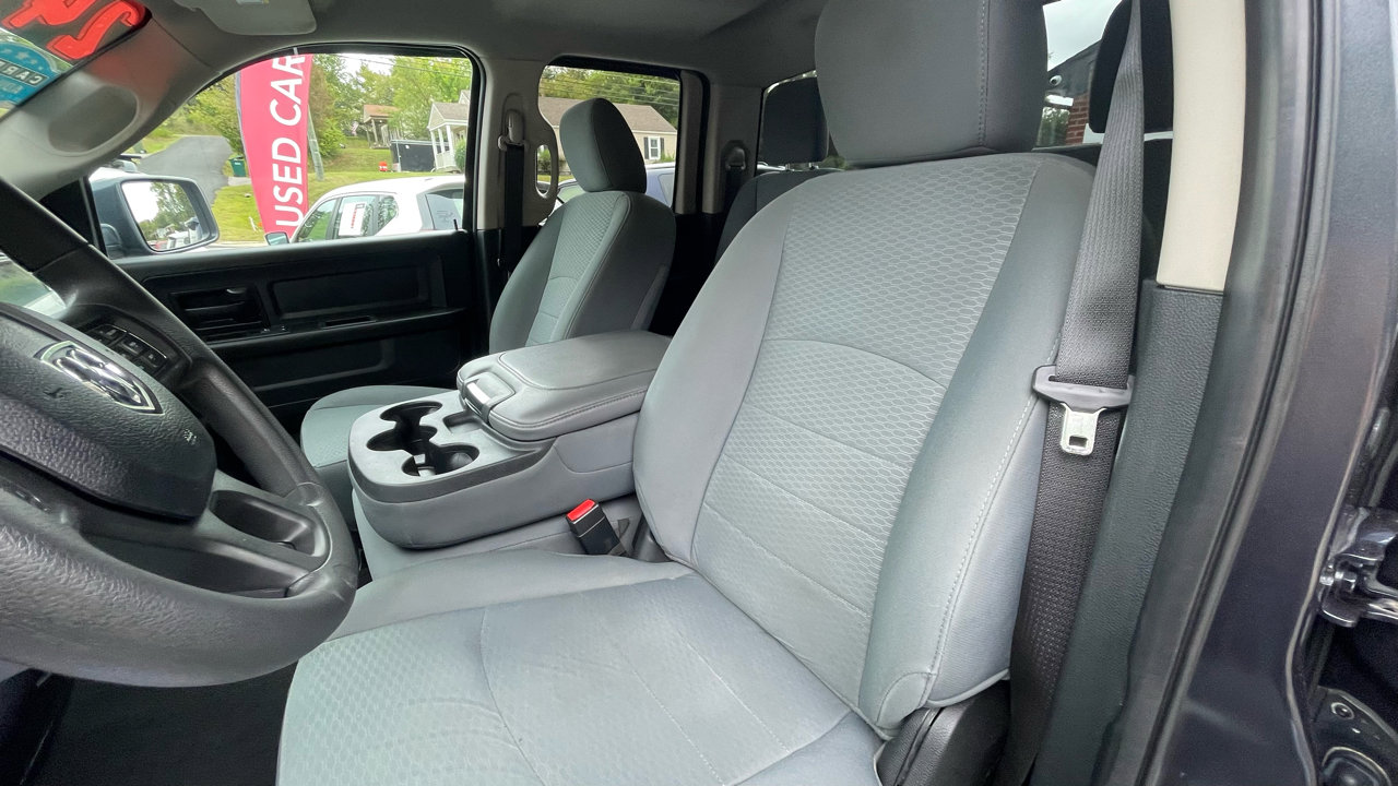 Used 2018 RAM 1500 Express w/ Express Value Package image 16