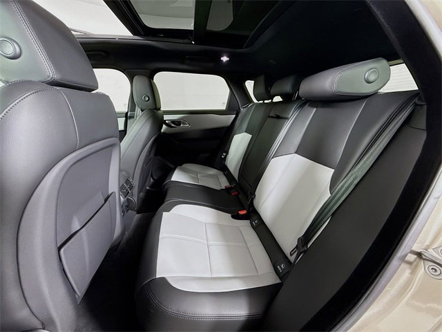 New 2026 Land Rover Range Rover Velar Dynamic SE image 24