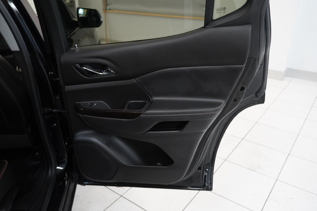 Used 2021 GMC Acadia AT4 w/ LPO, Floor Liner Package AWD/4WD image 26