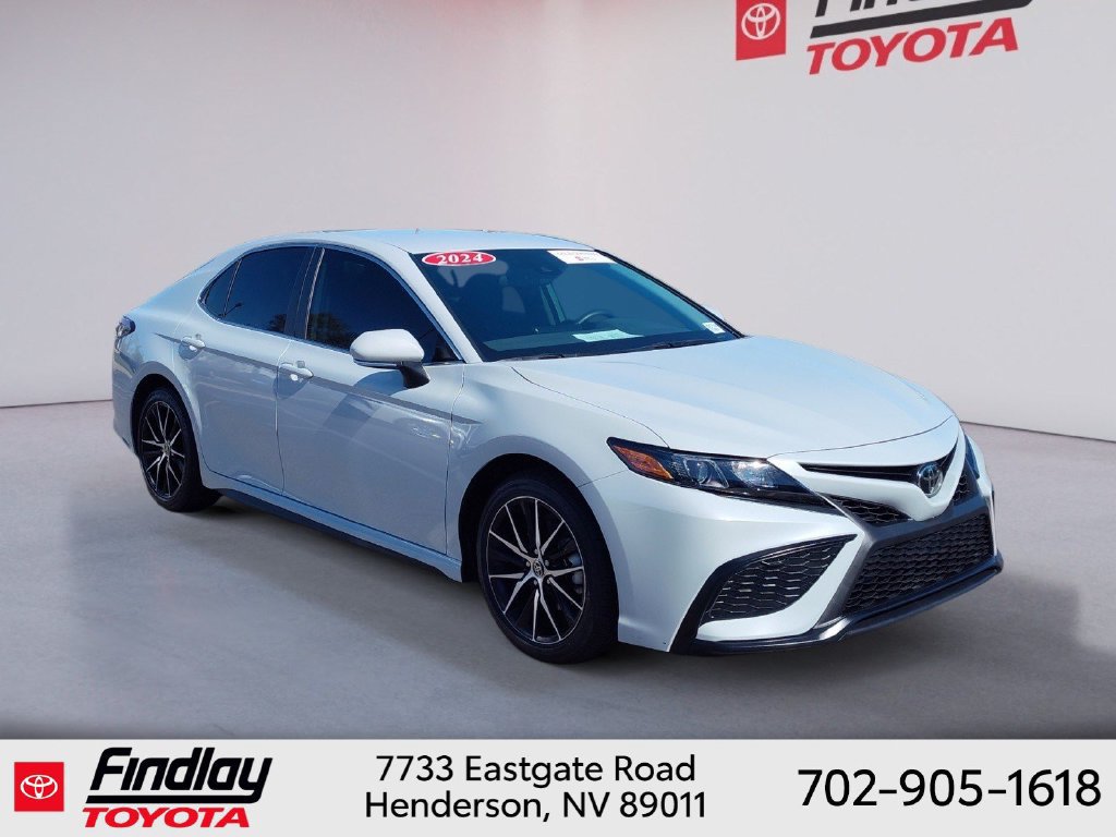 Used 2024 Toyota Camry SE FWD image 6