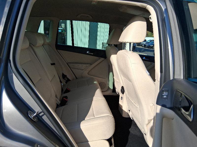 Used 2011 Volkswagen Tiguan S AWD/4WD image 21